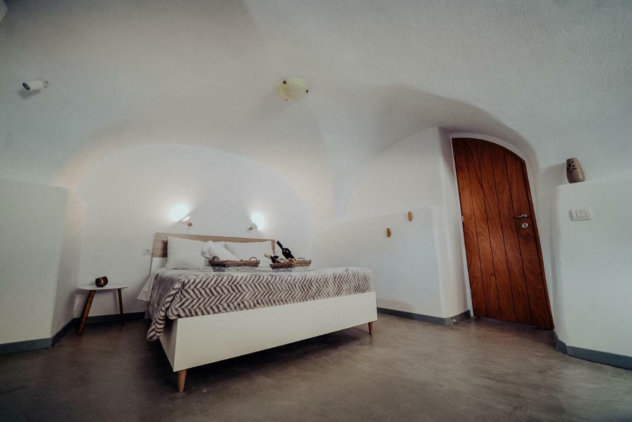 Pueblo Viejo Suites Kamári エクステリア 写真